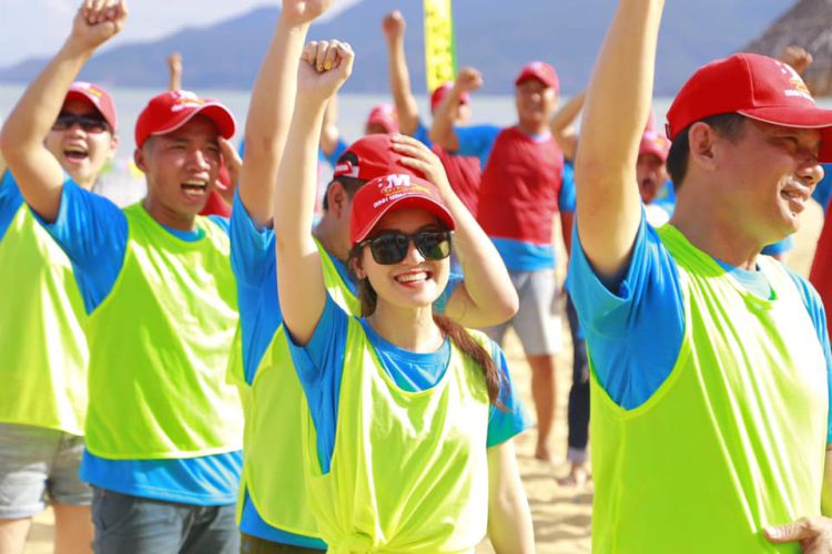 Nón Kết Team Building